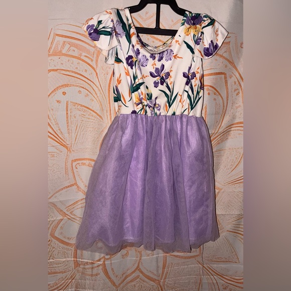 Toddler Girl Bundle: Floral and Starry Tulle Dresses - Picture 2 of 12